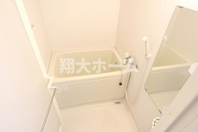 足立区六町４丁目の賃貸マンションの浴室