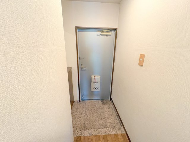 シティホームズ生駒台の玄関