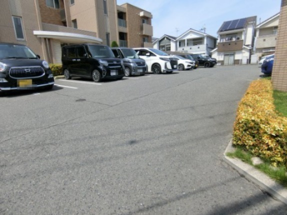 【駐車場】 | ベルナードサーモス