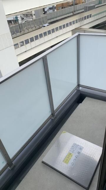 リヴシティ横濱石川町のバルコニー
