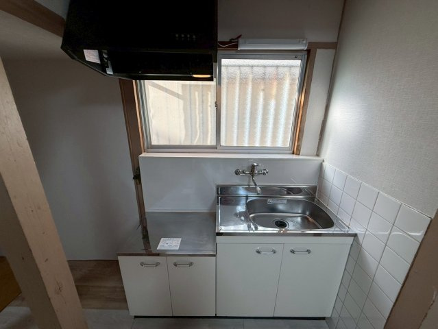 東五百住町戸建のキッチン
