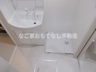 【洗面所】 | SQUARE志賀本通 | 同タイプ　シャンプードレッサーつき　