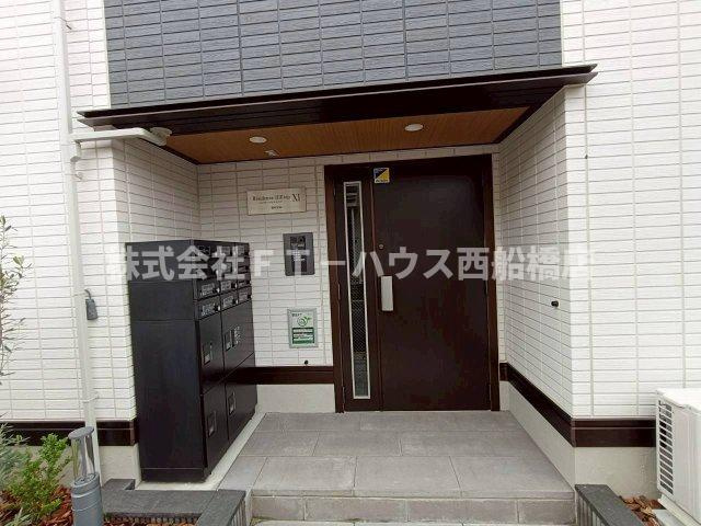 レジデンスヒルトップX XI　Xのエントランス