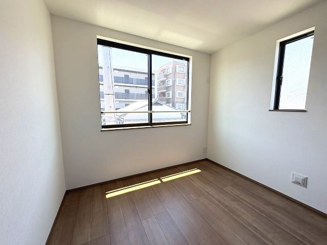 【子供部屋】 | 春日市春日原東町4丁目　D号棟（全4棟）【仲介手数料無料・0円】 | 現地写真。
