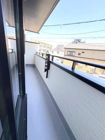 【バルコニー】 | 春日市春日原東町4丁目　D号棟（全4棟）【仲介手数料無料・0円】 | 現地写真。