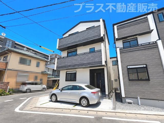 【外観】 | 春日市春日原東町4丁目　D号棟（全4棟）【仲介手数料無料・0円】 | 現地写真。プラス不動産販売なら、現場の全ての棟をまとめてご見学頂けます。