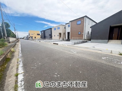 【前面道路含む現地写真】 | Livele Garden.S　加須市三俣1丁目　