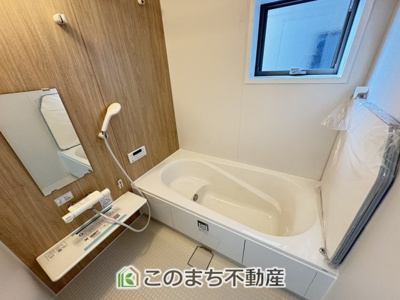 【浴室】 | Livele Garden.S　加須市三俣1丁目　 | 風呂は足を伸ばしてゆったり入浴できる1坪タイプ☆
