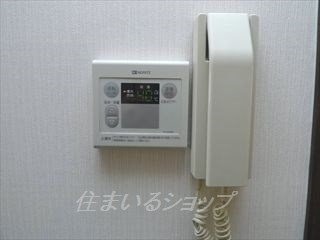 タカセコーポ　Ｃ棟のセキュリティ|インターホン・給湯リモコン