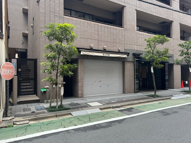 【エントランス】