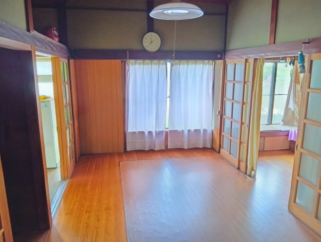 売中古戸建　富士市比奈の洋室|お部屋同志が近いので、家族とのコミュニケーションが自然と増えますね。