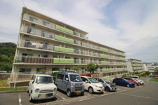 湘南長沢グリーンハイツ4-4号棟の画像