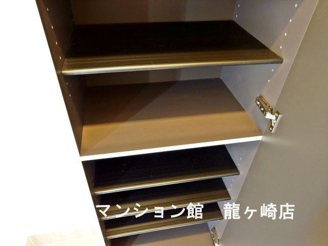 グランスタ　エイアールの収納