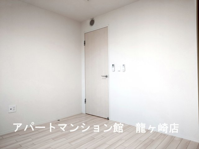 グランスタ　エイアールの寝室
