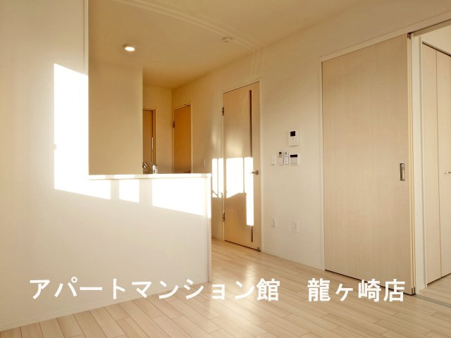 グランスタ　エイアールの居間・リビング