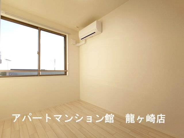 グランスタ　エイアールの寝室