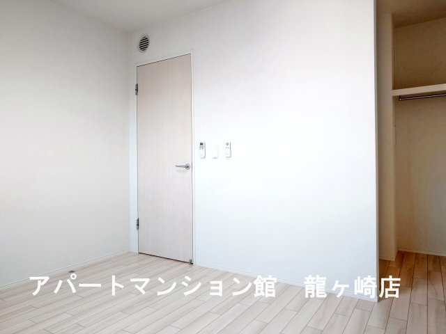 グランスタ　エイアールの寝室