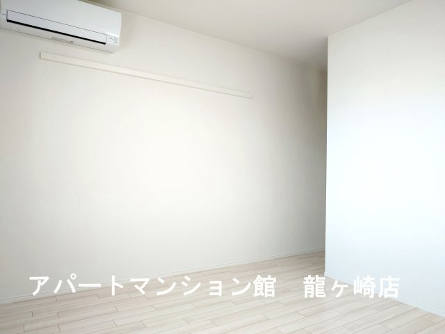 グランスタ　エイアールの寝室