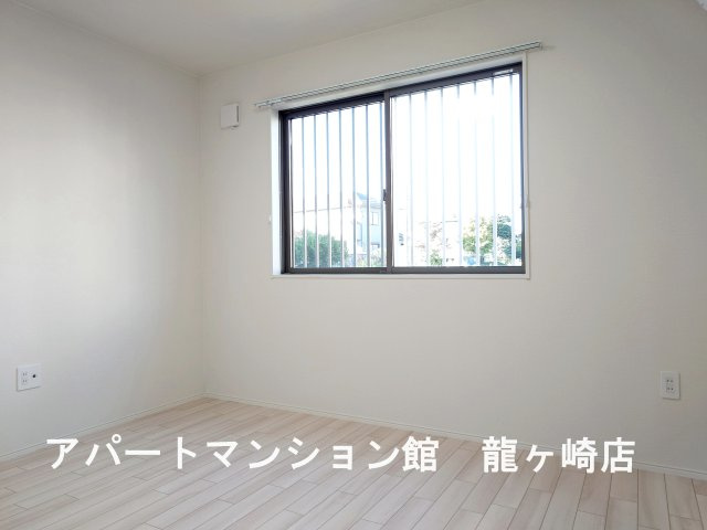 グランスタ　エイアールの寝室