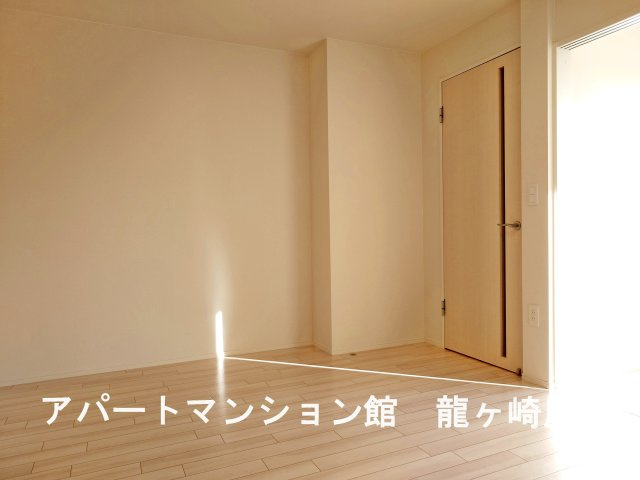グランスタ　エイアールの居間・リビング
