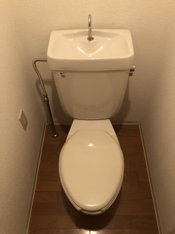 川崎市多摩区西生田３丁目の賃貸マンションのトイレ