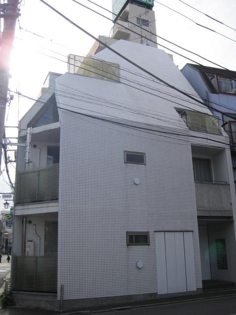 メゾンドサントウルの外観