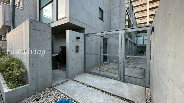 スクエアコート早稲田