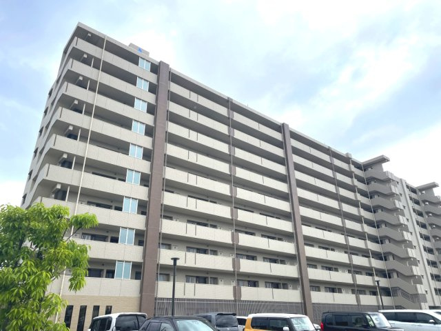 アルファスマート谷山緑地壱番館の外観