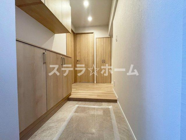 公社山田西第2次団地A8棟の玄関|シンプルで使いやすい玄関です