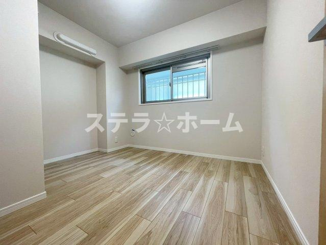 公社山田西第2次団地A8棟の洋室|使い勝手のいい洋室です