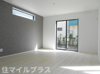 【居間・リビング】 | 郡山市安積町長久保3丁目新築一戸建て4棟 | ゆったり過ごせる居間です