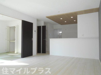 【居間・リビング】 | 郡山市安積町長久保3丁目新築一戸建て4棟 | 居間です