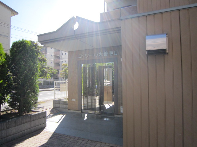 エトワール大善寺Ⅱのエントランス|清潔なエントランスです★