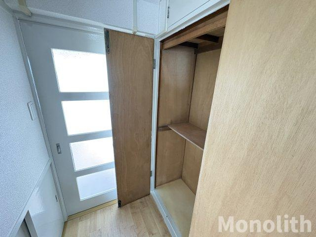 鶴山台2号棟の収納