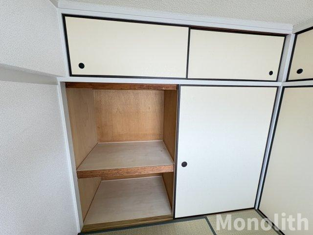 鶴山台2号棟の収納