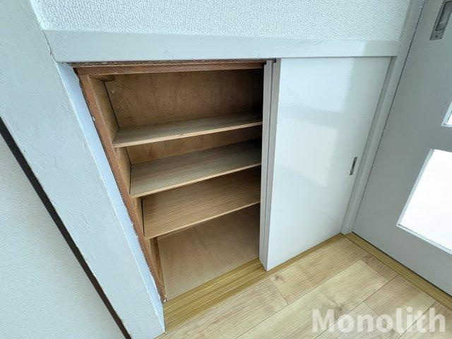 鶴山台2号棟の収納