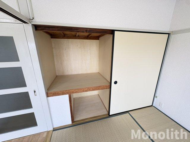 鶴山台2号棟の収納