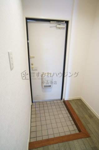 マンショングレースの玄関|参考、同建物・同間取りの号室