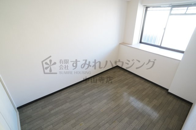 マンショングレースの洋室|参考、同建物・同間取りの号室