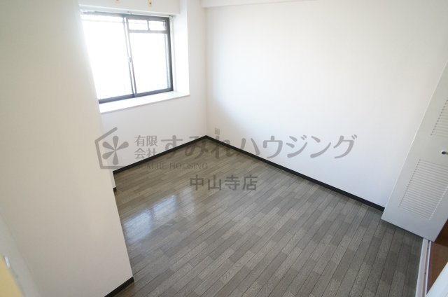 マンショングレースの洋室|参考、同建物・同間取りの号室