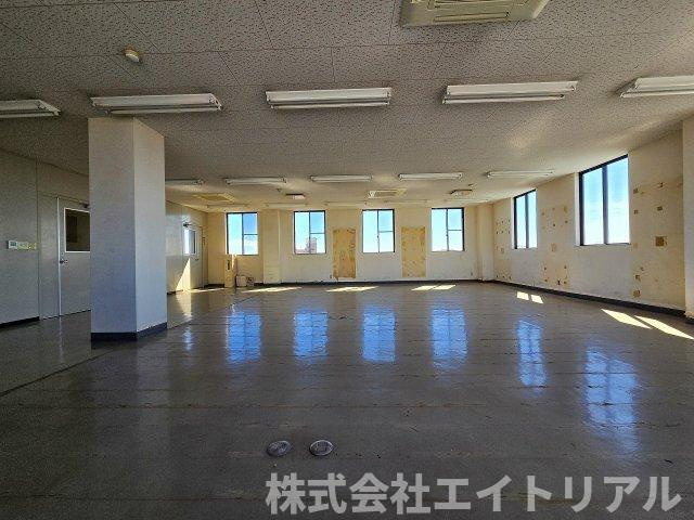岡田ビルの内装