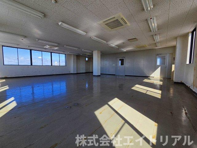 岡田ビルの内装