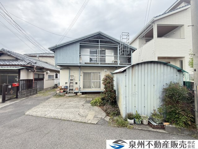 泉佐野市羽倉崎上町3丁目　古家付き土地