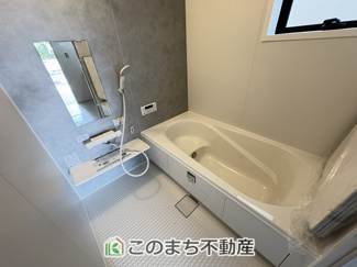 【浴室】 | Livele Garden.S　加須市三俣1丁目　 | お風呂は足を伸ばしてゆったり入浴できる1坪タイプ☆