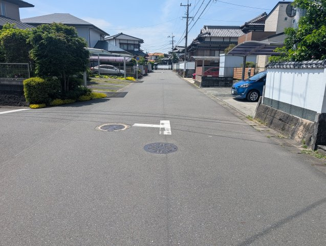 三国が丘７丁目　売地の前面道路含む現地写真