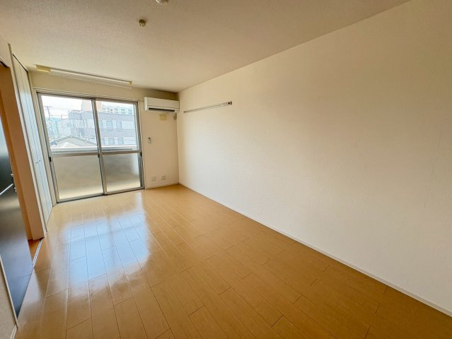 エクレール上小阪　(近大　一人暮らし)の洋室