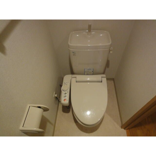 ラビ学芸大学のトイレ|清潔感のあるトイレです