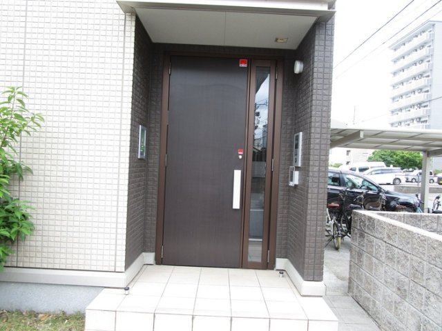 Ｄ－ｒｏｏｍ岩塚のエントランス