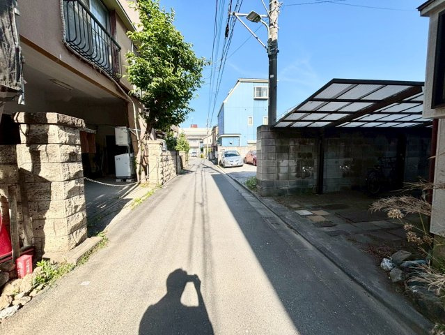 【TOKYO BASE】大田区羽田2丁目　新築戸建の前面道路含む現地写真|2026.05.11撮影

現地ご見学希望・資料請求などお気軽にお問い合わせ下さい！
03-5990-5201
