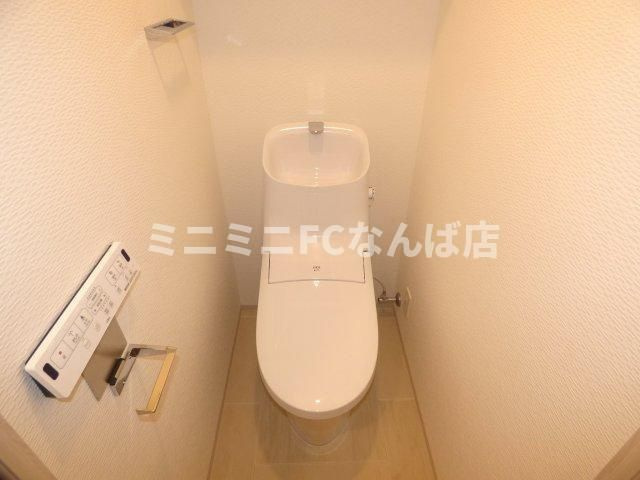 大阪市西区北堀江１丁目の賃貸マンションのトイレ